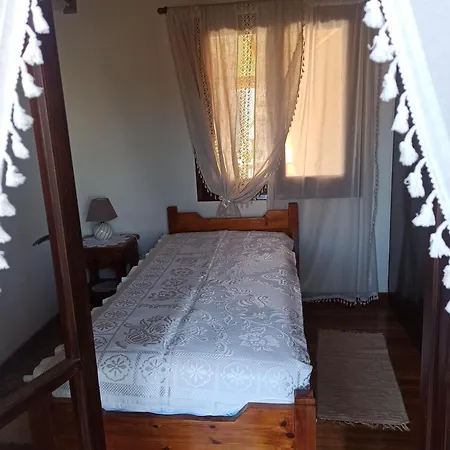 Favieros-the Secret Garden Villa *